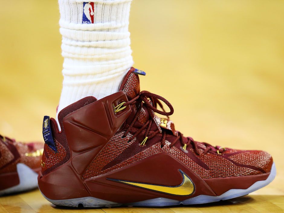 lebron james shoe endorsement