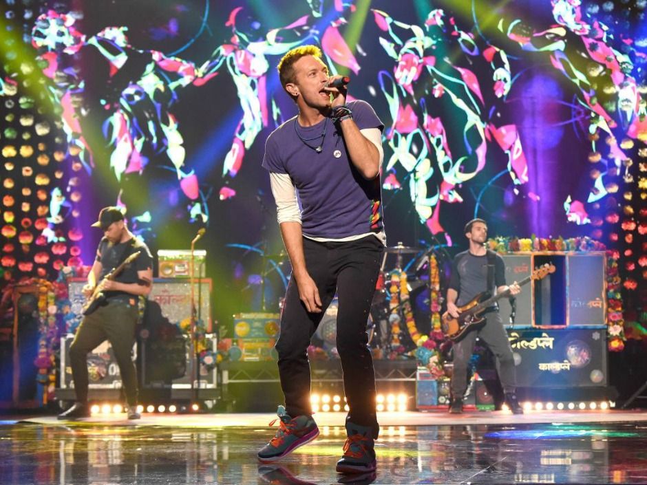 Super Bowl 50: Coldplay Rocks Colorful Halftime Show With Help