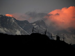AP Photo/Tashi Sherpa