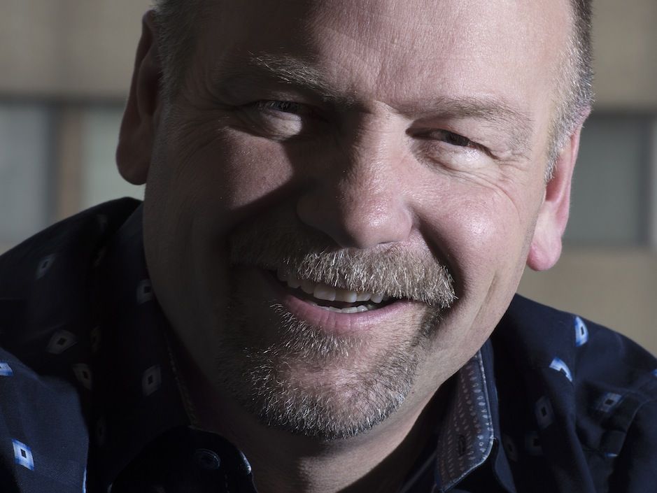 Former Leafs forward Wendel Clark talks concussions, captaincy and trades