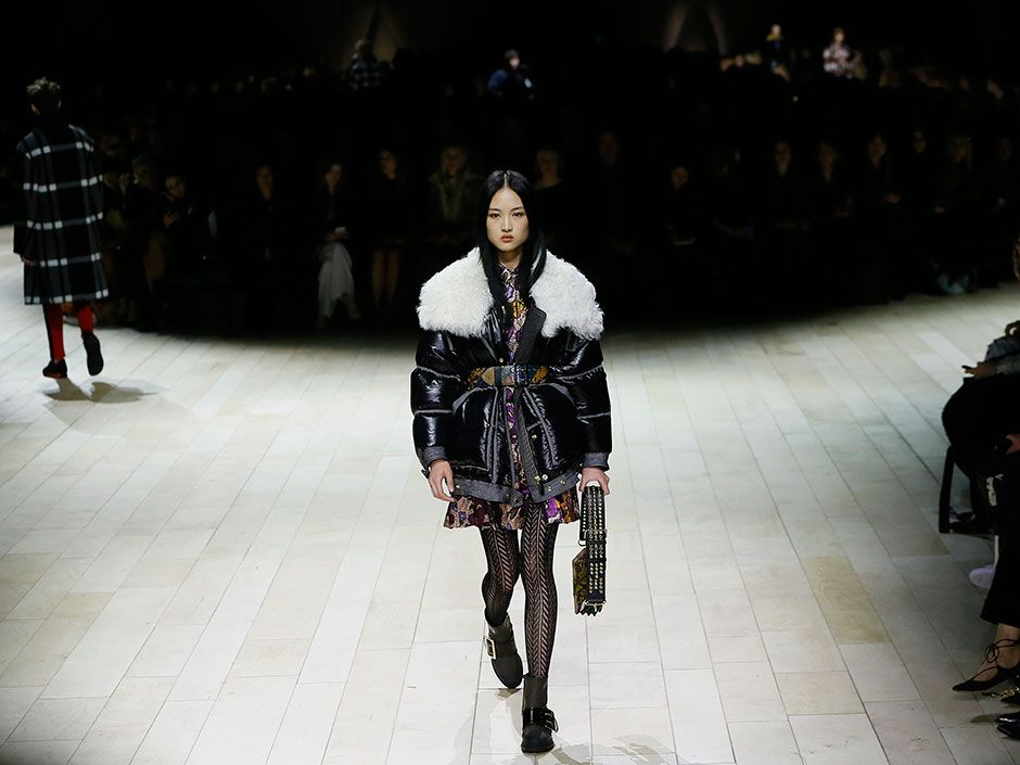 London Fashion Week: Burberry Unveils Tartan, Python And Sequins, Faded ...