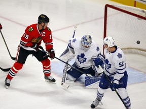 Toronto Maple Leafs lose first game of season to Blackhawks as