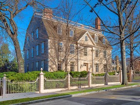 Top 10 Real Estate Deals / Washington Fine Properties