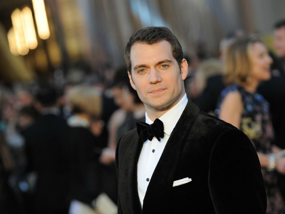 Henry Cavill slams 'disrespectful' women who try to chat him up in front of  his girlfriend - Mirror Online
