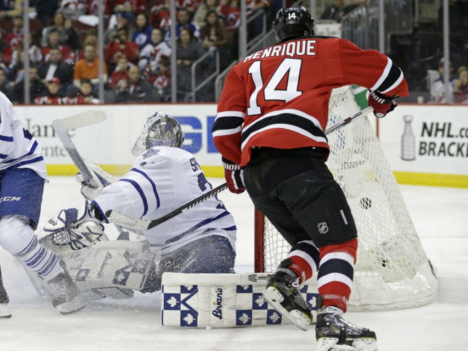 Auston Matthews' power-play goal lifts Leafs over Devils - The Globe and  Mail