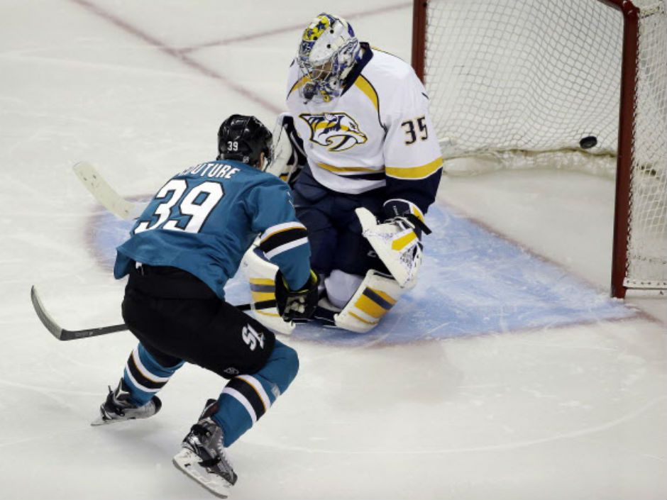 Nashville Predators: Pekka Rinne picks up 300th win in rout of Sharks