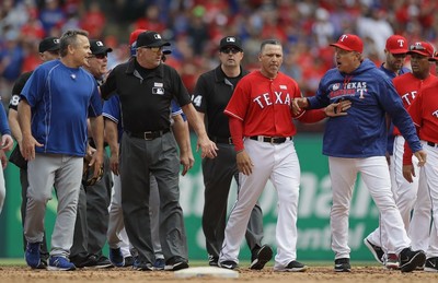 Canseco, Blue Jays Call out 'Cowardly' Rangers and Odor after