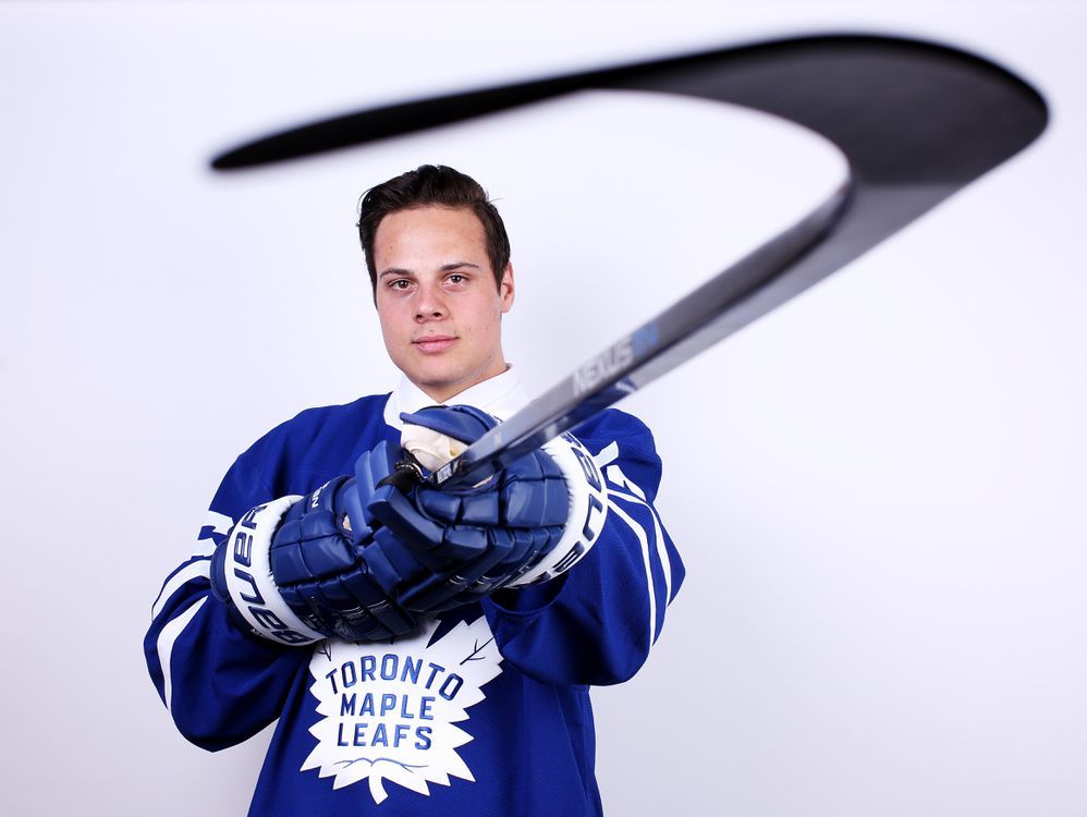 13,580 Maple Leafs Jersey Stock Photos, High-Res Pictures, and Images -  Getty Images