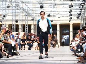 David Beckham joins Kate Moss at Paris men's fashion week for