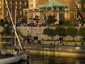 ack in 2007, 17-year-old David Mackey swung around a lamp post on the wall overlooking Victoria Inner Harbour.