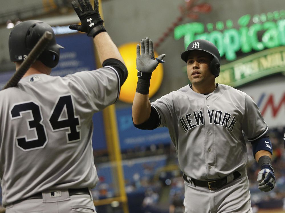 Two days after his glove's funeral, Carlos Beltran made a running