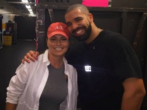 Shania and Drake backstage at his Nashville concert on August 14