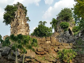 the Angkor-period temple of Banteay Top. where Lidar revealed details of a large earthen enclosure and additional temple sites and occupation areas.