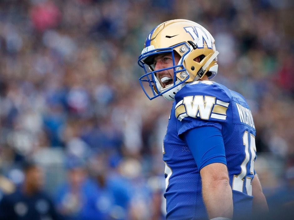 Former NFL QB, college star leads CFL team's awesome dinner touchdown  celebration