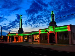 In the heyday of the famed Route 66 it was not uncommon for businesses to go a little over the top to lure customers from competitors. This classic Art Deco gas station and diner was built in 1935 and is still a big draw for Route 66 enthusiasts.