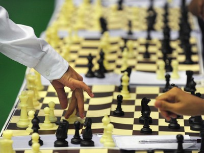 Iranian-American Chess Master Urges Iran's Players to Quit National  Federation