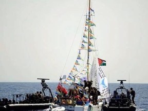 Israel  intercepts the women's flotilla
