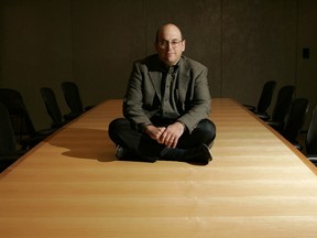 Kurt Eichenwald, author of Conspiracy of Fools, poses at Random House of Canada Wdnesday May, 4, 2005. The book is about the Enron Conspiracy.