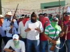 Masked residents took up arms against El Tequilero.