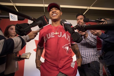 Toronto Blue Jays unveil red uniforms for Canada's 150th anniversary
