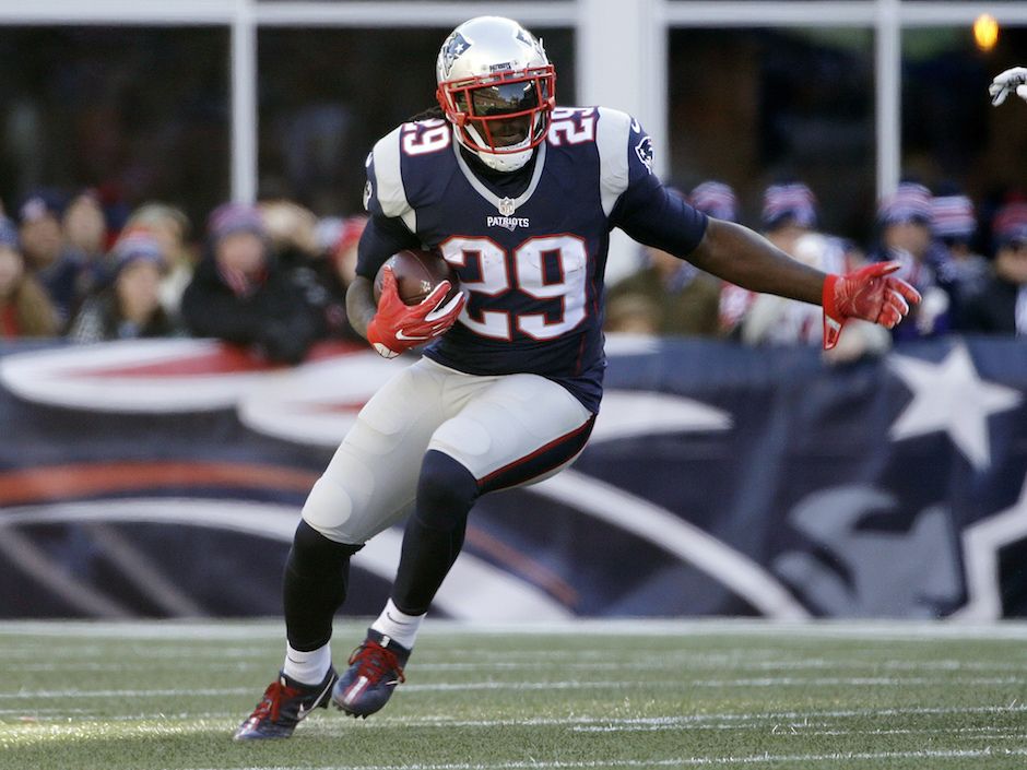 Martellus Bennett confirms he won't go to White House for Patriots' Super  Bowl celebration 