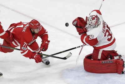 Fedorov or Datsyuk: Retiring the Russians' Red Wings Numbers?