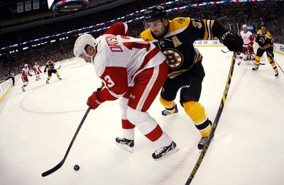 Russian 5: Slava Kozlov goes from life support to life with Red Wings
