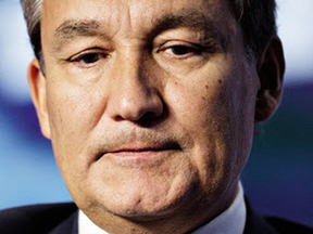 "It is never too late to do the right thing," United CEO Oscar Munoz said in a statement on Tuesday.