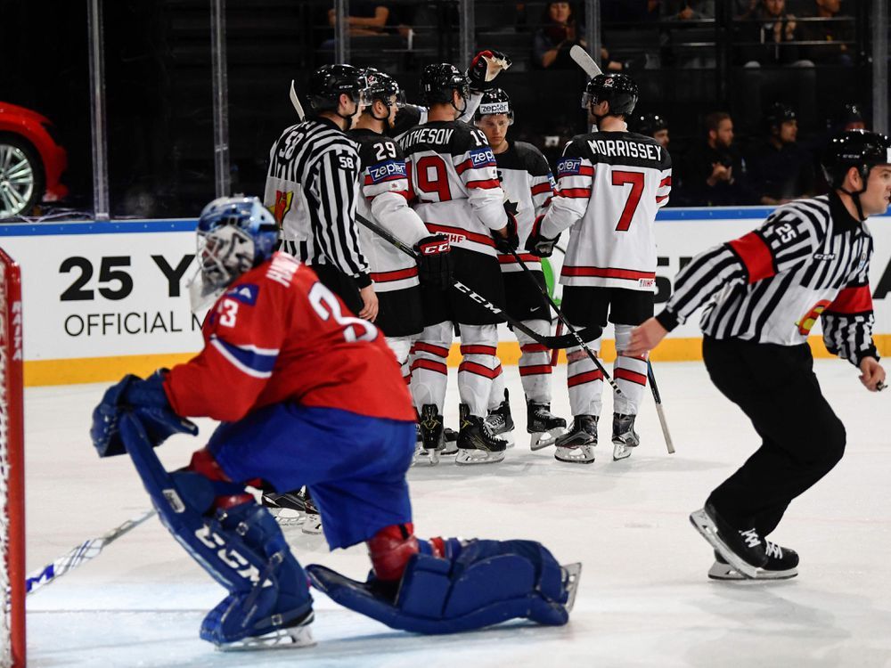 Ryan O'Reilly hosts a minor hockey team subjected to racial taunts