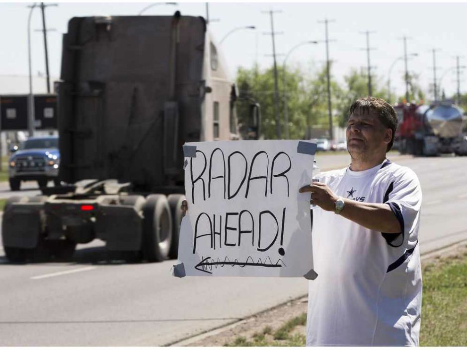 Alberta to review photo radar guidelines over concerns municipalities