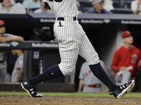 MLB New York Yankees Team First To 60 Wins Mug - REVER LAVIE