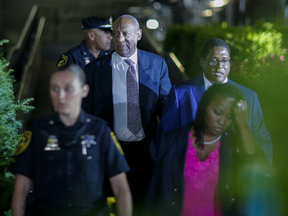 Bill Cosby exits Montgomery County Courthouse on the fifth day of jury deliberations of his sexual assault trial, June 16, 2017 in Norristown, Pennsylvania.