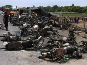 Pakistan oil tanker explosion