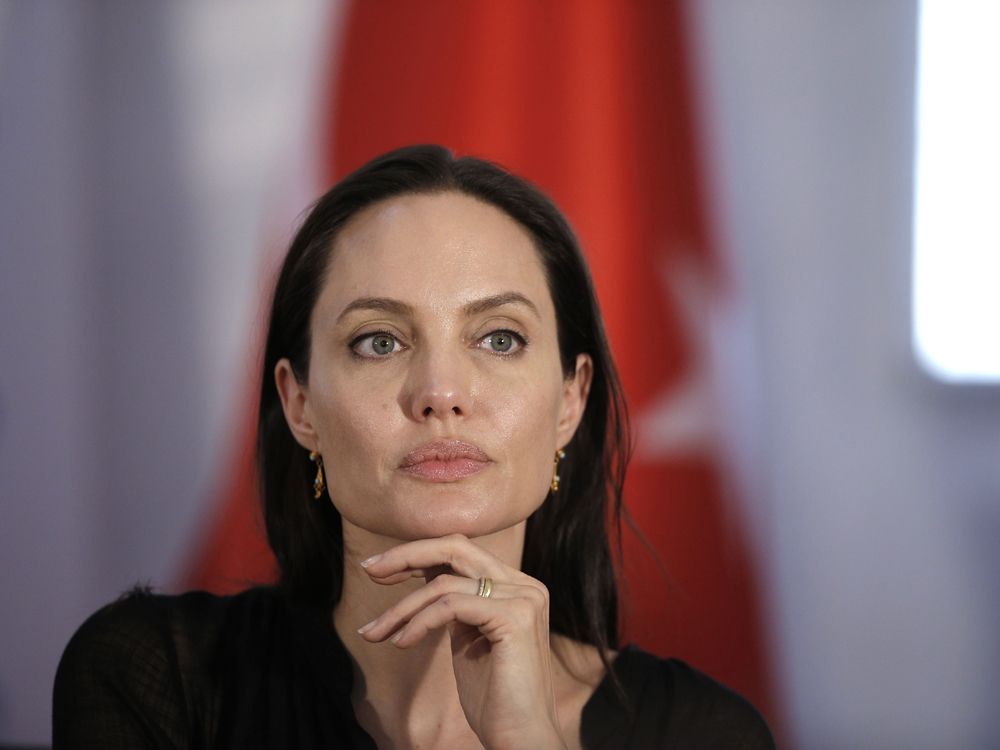 Angelina Jolie Had Bell's Palsy Before Brad Pitt Divorce
