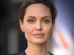 Jolie.