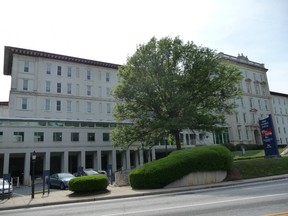 An image of Emory University Hospital.
