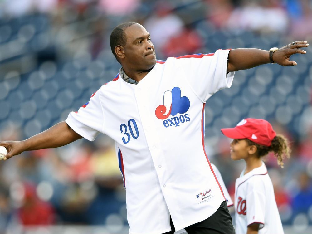 Montreal Expos fans present Washington Nationals with simple