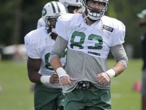 New York Jets' Eric Tomlinson participates in a NFL football training camp in Florham Park, N.J., Wednesday, Aug. 23, 2017. (AP Photo/Seth Wenig)