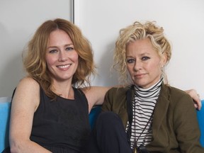 Allison Moorer, left, and Shelby Lynne, right, pose for a portrait on Wednesday, Aug. 16, 2017, in New York. (Photo by Andy Kropa/Invision/AP)