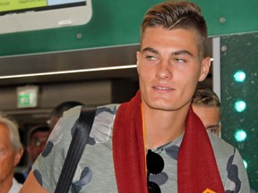 Czech player Patrik Schick arrives at Rome's Fiumicino international airport, Monday, Aug. 28, 2017. According to reports Schick, who plays for Italian club Sampdoria, is in Rome to undergo medical tests with AS Roma. (Telenews/ANSA via AP)