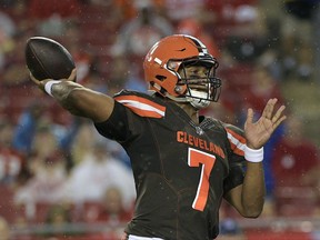 Cleveland Browns quarterback DeShone Kizer (7) throws a pass against the Tampa Bay Buccaneers during the first quarter of an NFL preseason football game Saturday, Aug. 26, 2017, in Tampa, Fla. (AP Photo/Phelan Ebenhack)