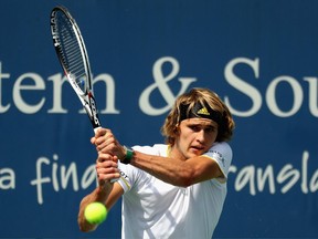 Alexander Zverev returns a shot at the Western and Southern Open in Mason, Ohio, on Aug. 16.