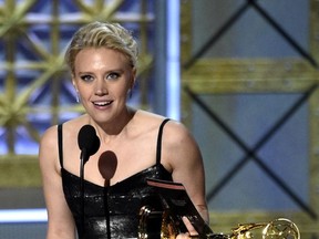 Kate McKinnon accepts the award for outstanding supporting actress in a comedy series for "Saturday Night Live" at the 69th Primetime Emmy Awards on Sunday, Sept. 17, 2017, at the Microsoft Theater in Los Angeles. (Photo by Chris Pizzello/Invision/AP)