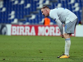 Everton's Wayne Rooney  reacts during the Uefa Europa League soccer match between Atalanta and Everton, at the Mapei Stadium in Reggio Emilia, Italy, Thursday, Sept. 14, 2017.  (Elisabetta Baracchi/ANSA via AP)