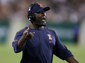 Illinois coach Lovie Smith shouts at an official during the first quarter of the team's NCAA college football game against South Florida on Friday, Sept. 15, 2017, in Tampa, Fla. Smith is a former coach of the Tampa Bay Buccaneers. (AP Photo/Chris O'Meara)
