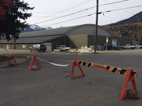 Fernie Memorial Arena is shown in Fernie, B.C. on Wednesday, Oct.18, 2017. Three people who died after a suspected ammonia leak were doing maintenance work on ice-making equipment at an arena in southeastern British Columbia, says the city's mayor. THE CANADIAN PRESS/Lauren Krugel