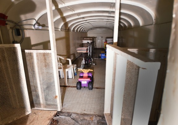 How a Canadian built a DIY nuclear bunker from 42 buried buses and ...