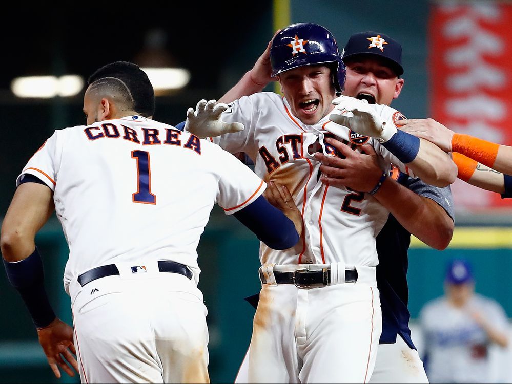 MLB playoffs: Chris Taylor's phenomenal catch one for the ages