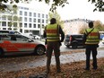Police secure the area at Rosenheimer Platz square in Munich, Germany, Saturday, Oct. 21, 2017. Police say a man with a knife has lightly wounded several  people in Munich. Officers are looking for the assailant. Munich police called on people in the Rosenheimer Platz  square area, located close to the German city's downtown, to stay inside after the incident on Saturday morning. (Andreas Gebert/dpa via AP)