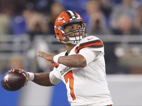 Cleveland Browns quarterback DeShone Kizer throws during the first half of an NFL football game against the Detroit Lions, Sunday, Nov. 12, 2017, in Detroit. (AP Photo/Paul Sancya)